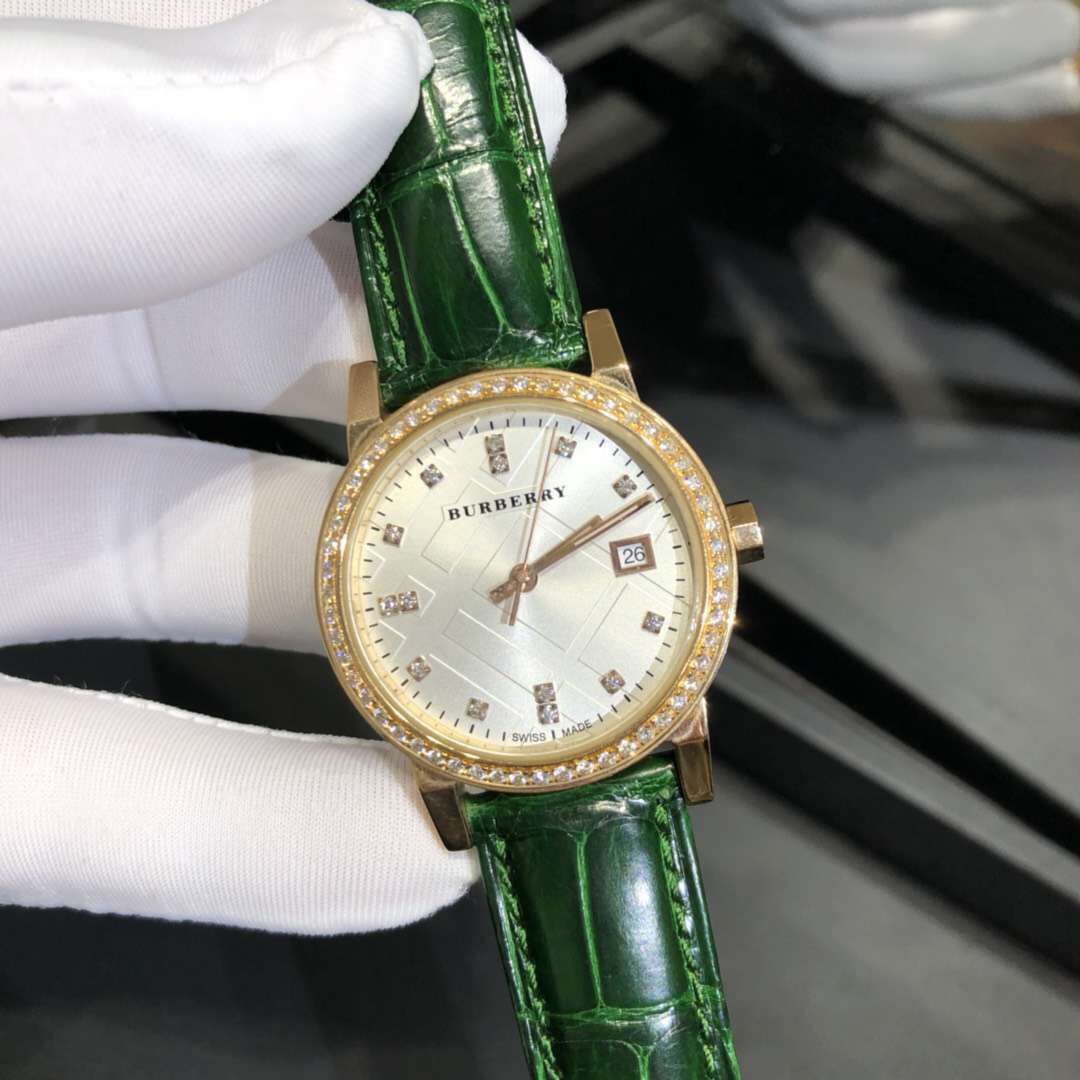 Burberry Series 18k Gold Diamond Watch High End Custom Made